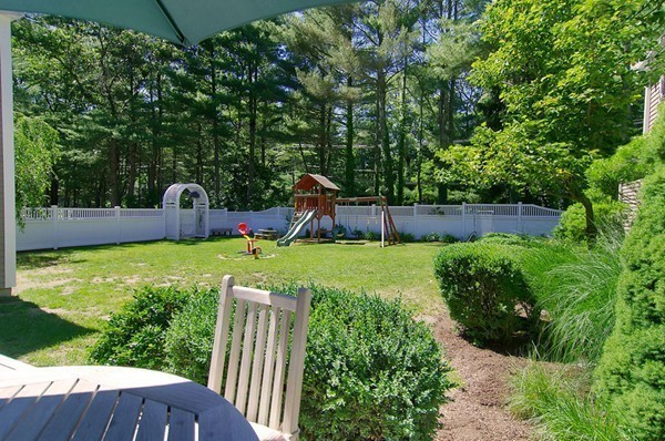 118 Bayview Road Duxbury, MA 02332 - Photo 8 of 30 Gallery Image 8