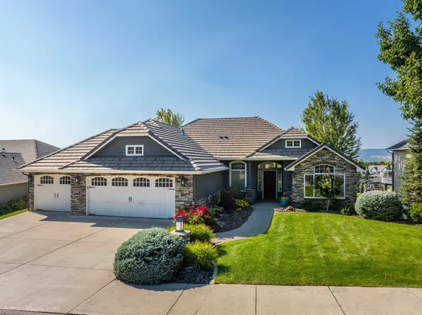 $1,099,000 | 1405 North King James Lane, Liberty Lake, WA 99019