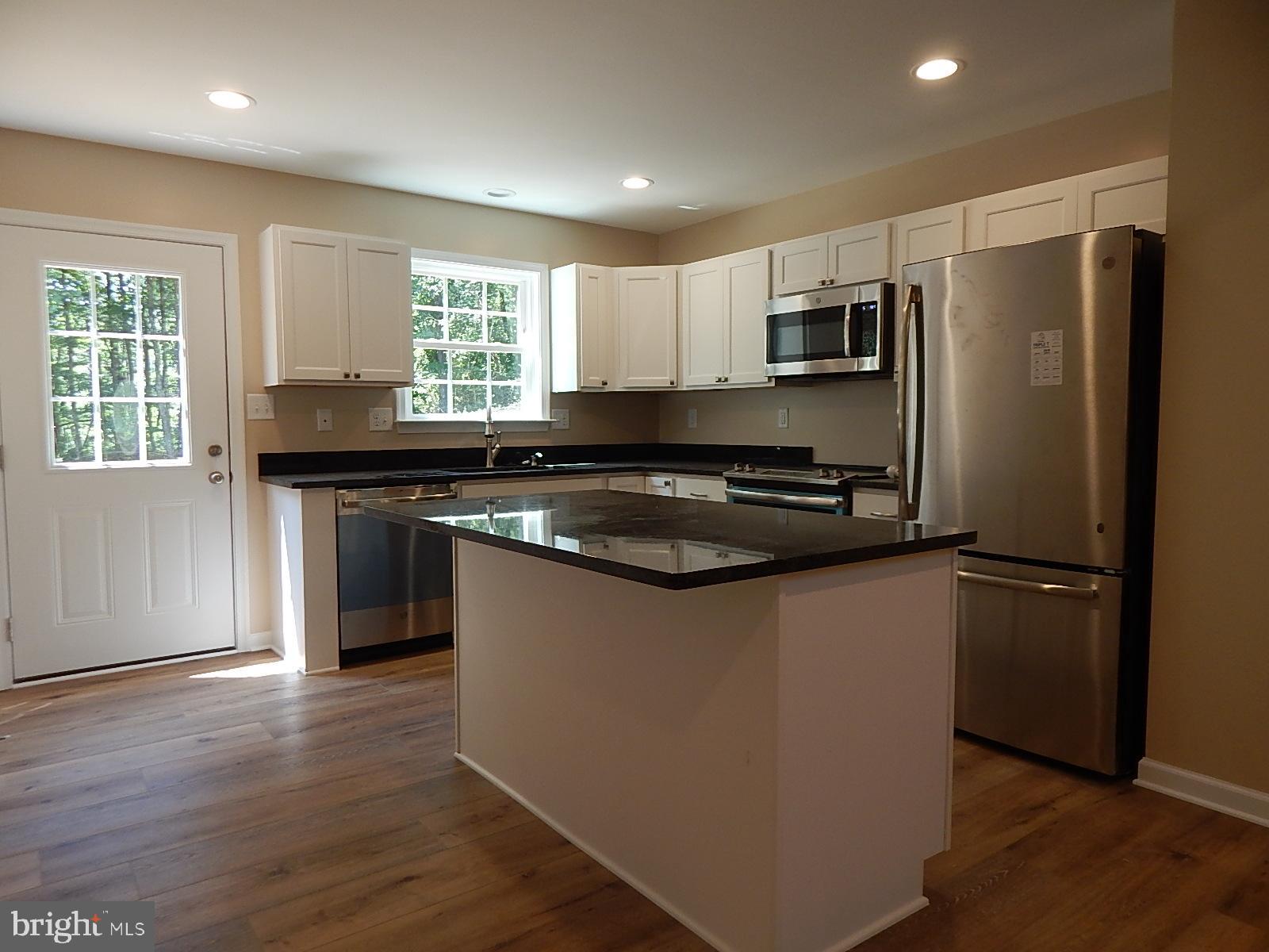 2103 Fulton Road Hedgesville, WV 25427 - Photo 14 of 40 Gallery Image 14