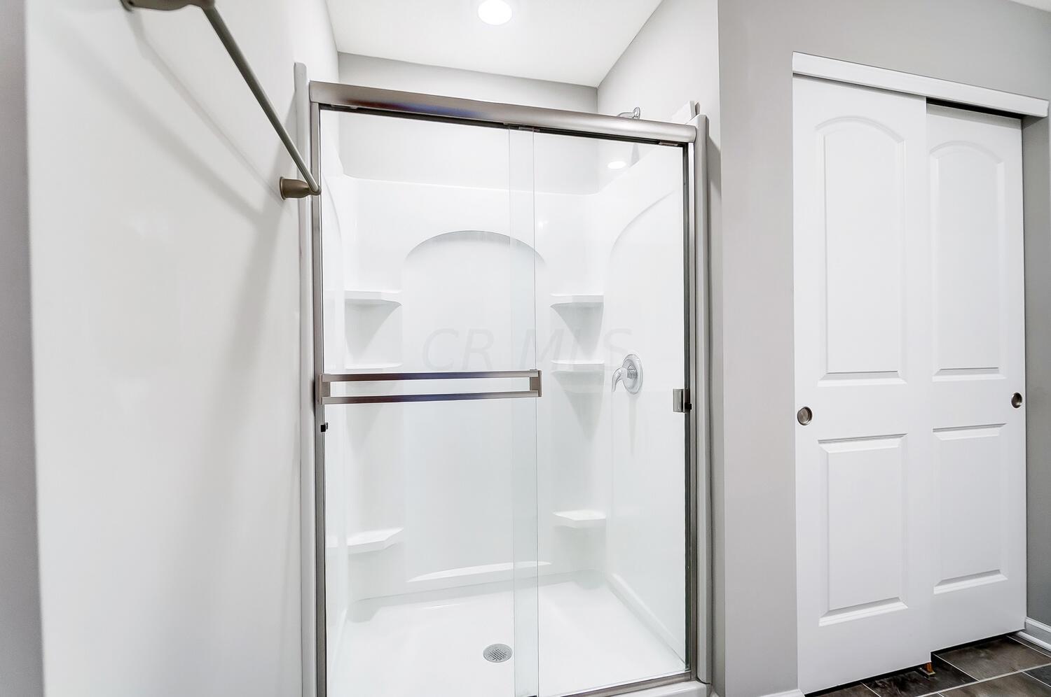 286 Riverside Drive Orient, OH 43146 - Photo 22 of 42 Linen closet in bathroom.