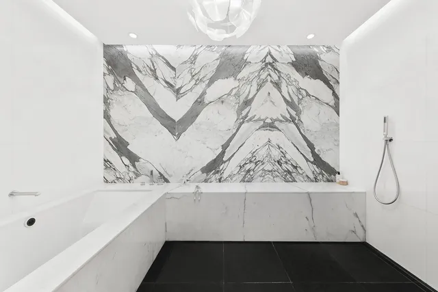 $7,599,000 | 75 Grand Street, Unit 4W | SoHo