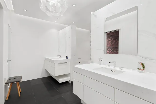 $7,599,000 | 75 Grand Street, Unit 4W | SoHo