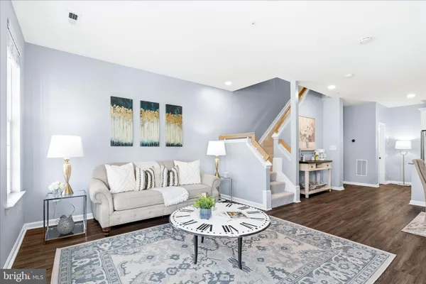 $470,000 | 23 Crusader Court, Germantown, MD 20874