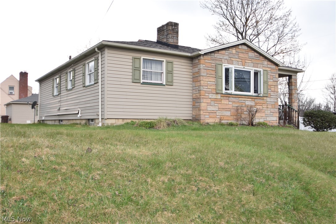 189 Center Street Struthers, OH 44471 - Photo 4 of 23