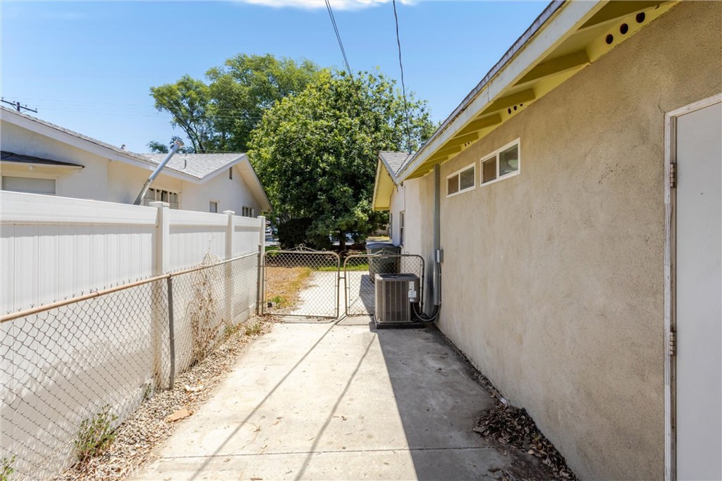 5841 Palm Avenue Riverside, CA 92506 - Photo 26 of 36 Gallery Image 26