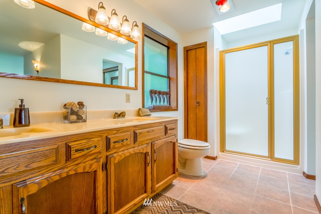 3698 Biz Point Road Anacortes, WA 98221 - Photo 14 of 25 Gallery Image 14