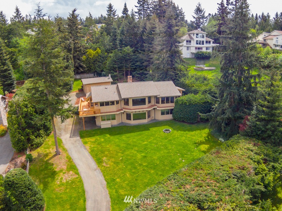3698 Biz Point Road Anacortes, WA 98221 - Photo 3 of 25 Gallery Image 3