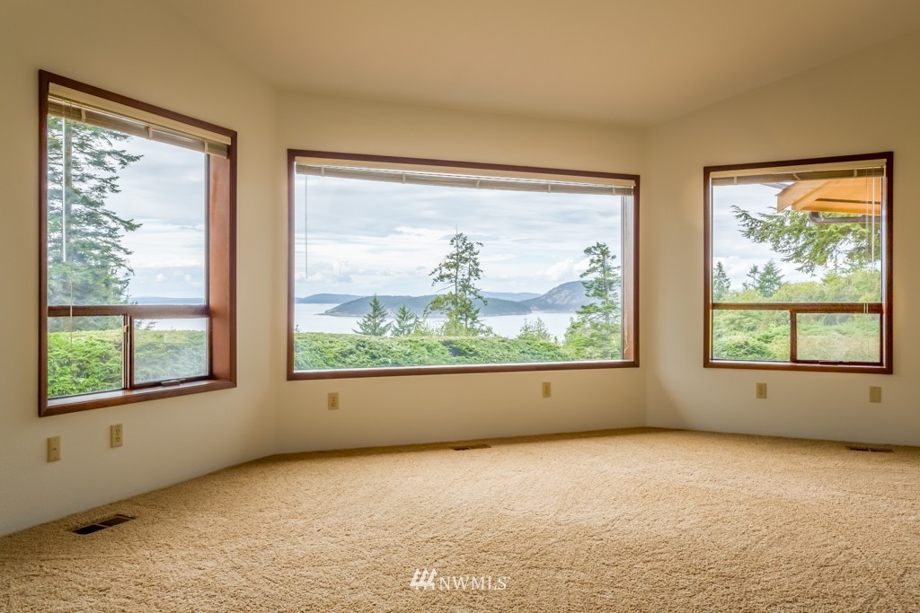 3698 Biz Point Road Anacortes, WA 98221 - Photo 5 of 25 Gallery Image 5