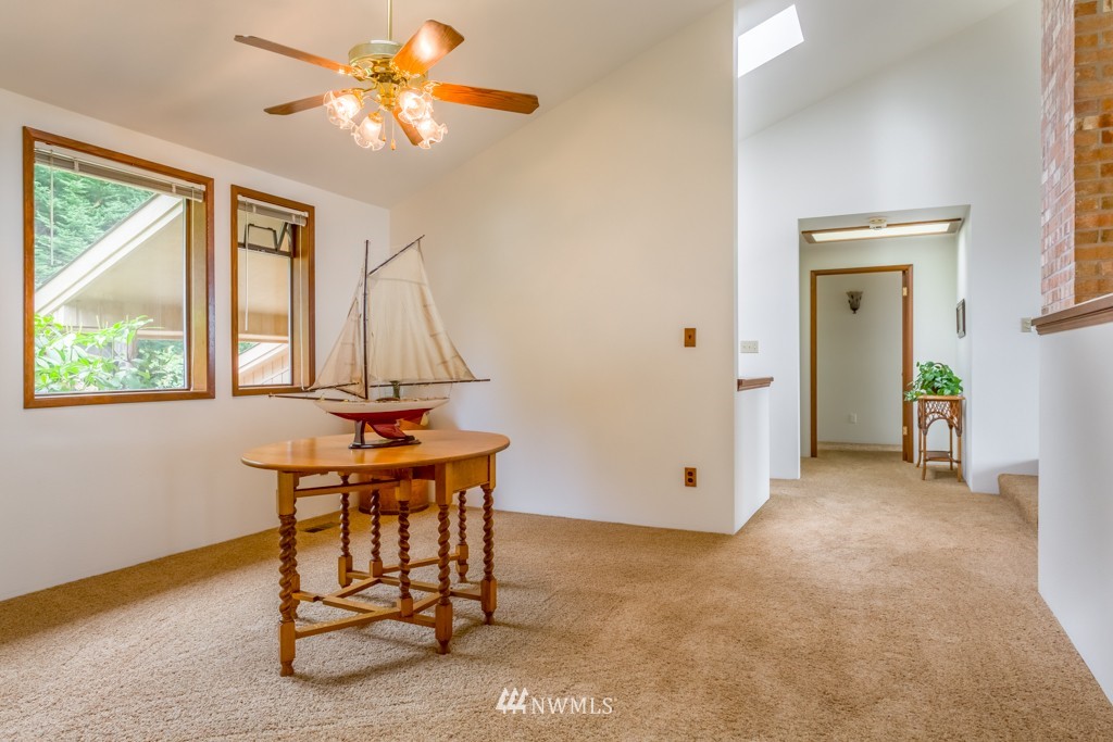 3698 Biz Point Road Anacortes, WA 98221 - Photo 6 of 25 Gallery Image 6
