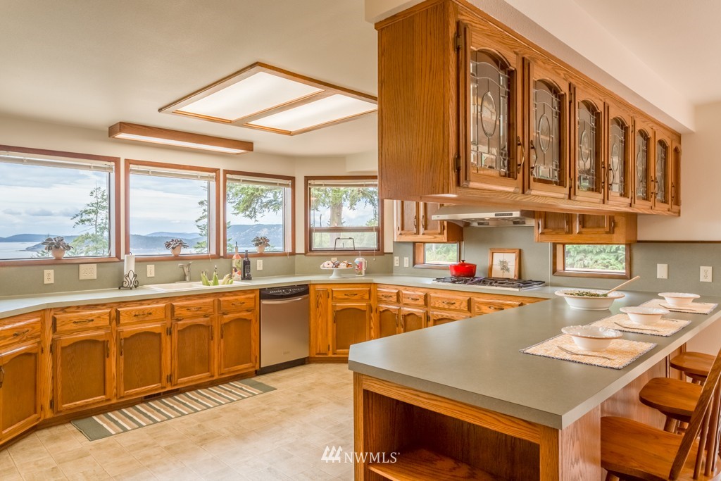 3698 Biz Point Road Anacortes, WA 98221 - Photo 7 of 25 Gallery Image 7
