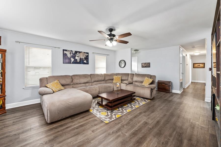 23104 Rochelle Loop Robertsdale, AL 36567 - Photo 5 of 27