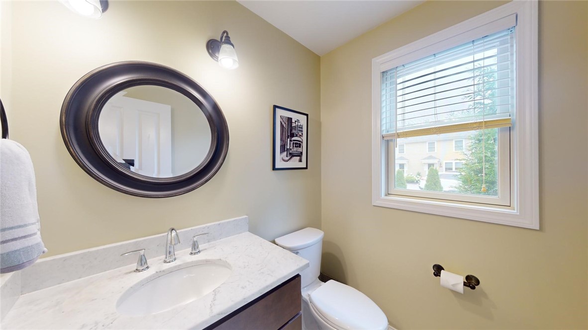 36 King Street, Unit 1 Warwick, RI 02886 - Photo 11 of 35