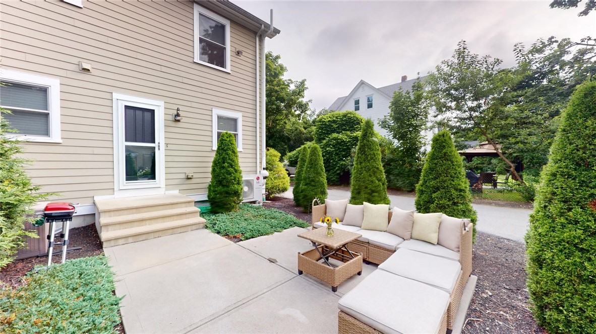 36 King Street, Unit 1 Warwick, RI 02886 - Photo 28 of 35