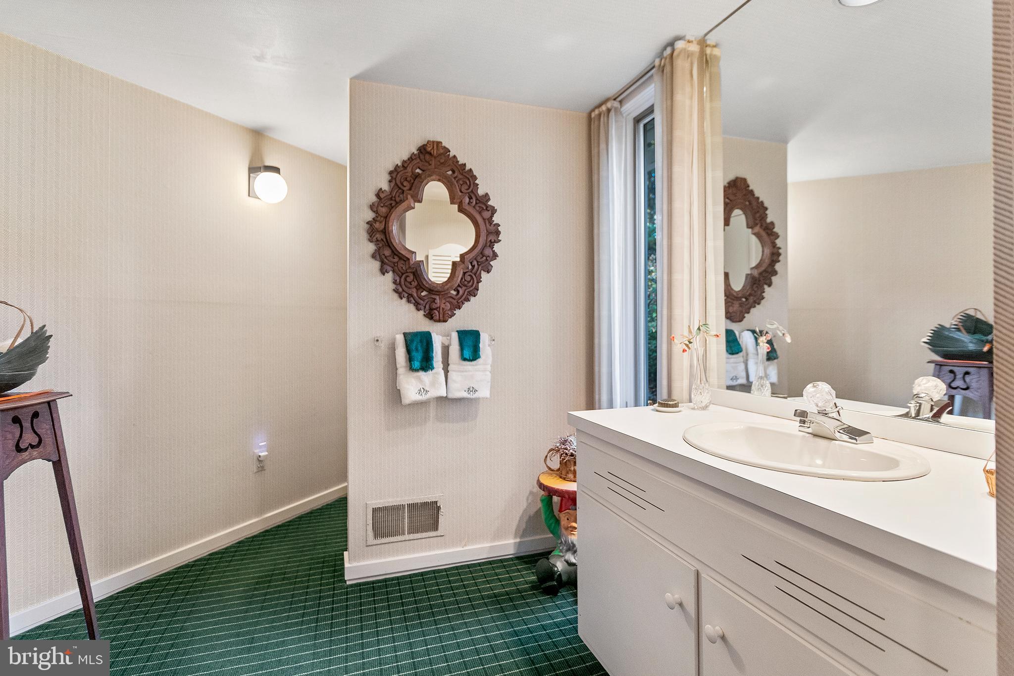 306 Valley Place Wayne, PA 19087 - Photo 18 of 48 Half Bath