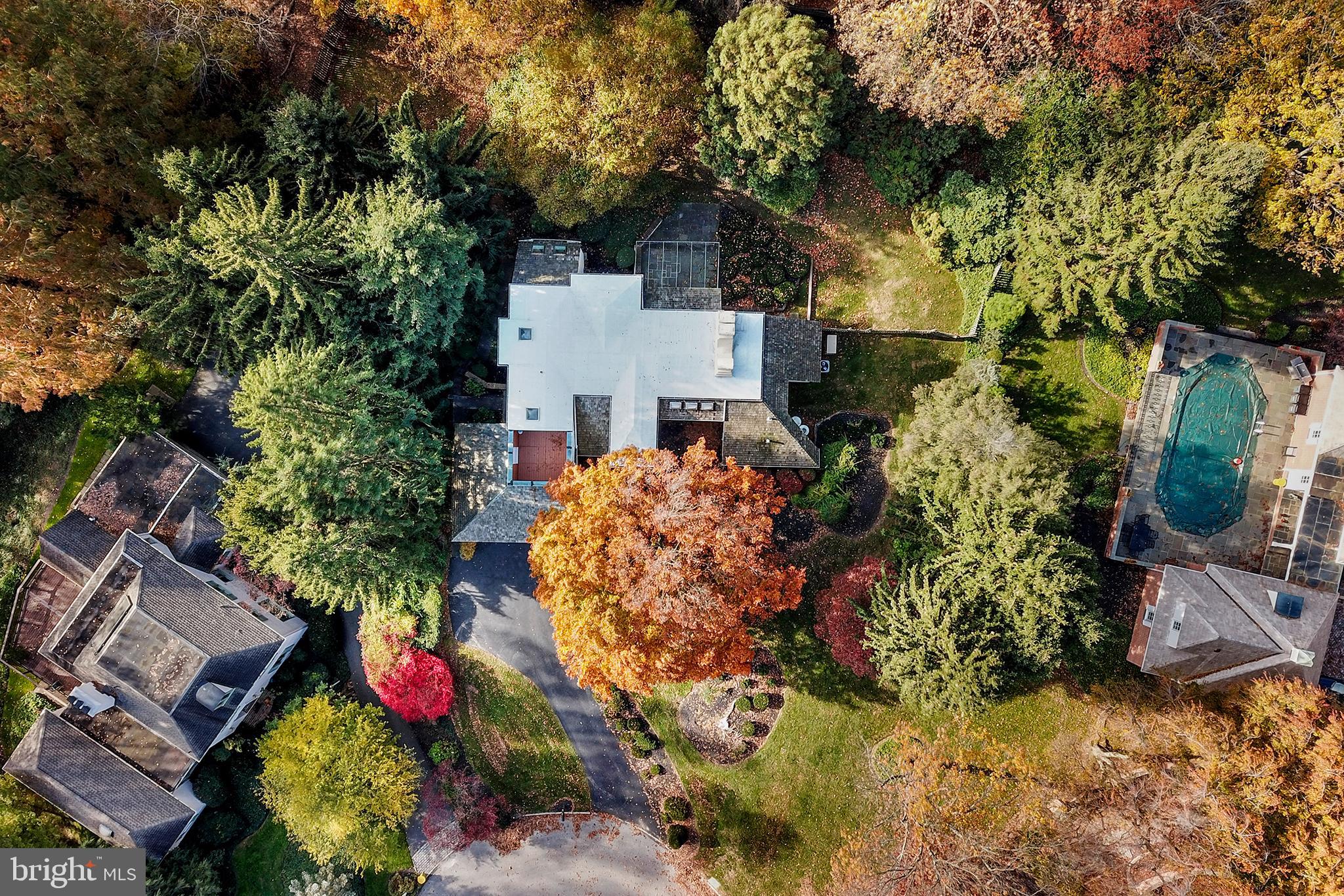 306 Valley Place Wayne, PA 19087 - Photo 3 of 48 Aerial Drone