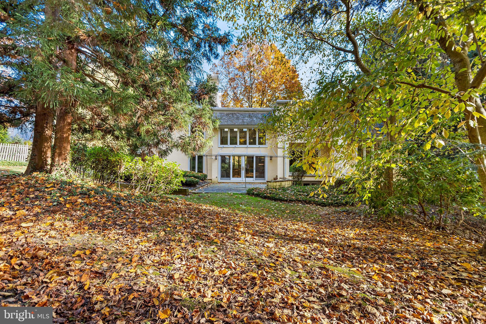 306 Valley Place Wayne, PA 19087 - Photo 45 of 48 Backyard
