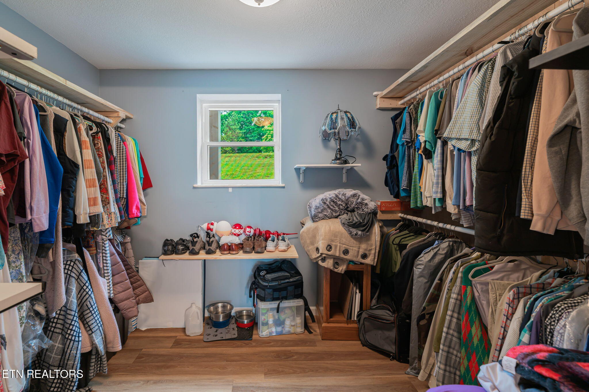 1221 Laurel Road Clinton, TN 37716 - Photo 31 of 41 downstairs walk in closet