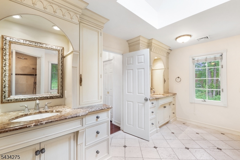 7 Chilton Road Chester, NJ 07930 - Photo 31 of 47