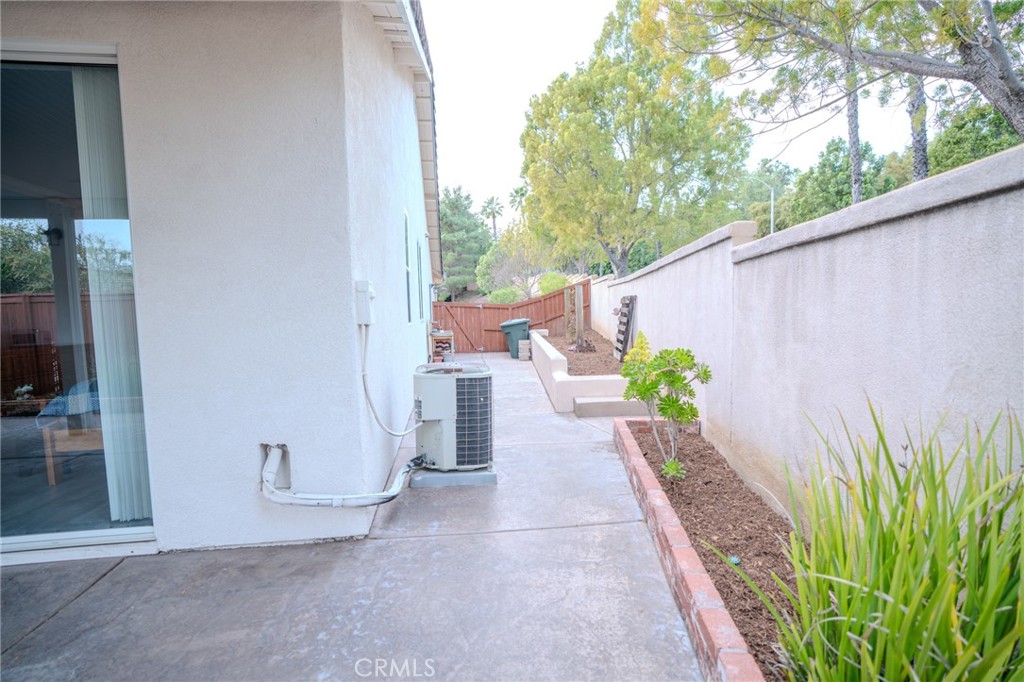 41950 Delmonte Street Temecula, CA 92591 - Photo 16 of 23