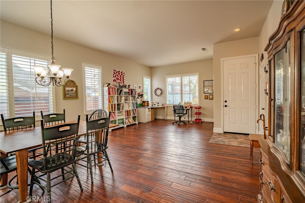 41950 Delmonte Street Temecula, CA 92591 - Photo 5 of 23