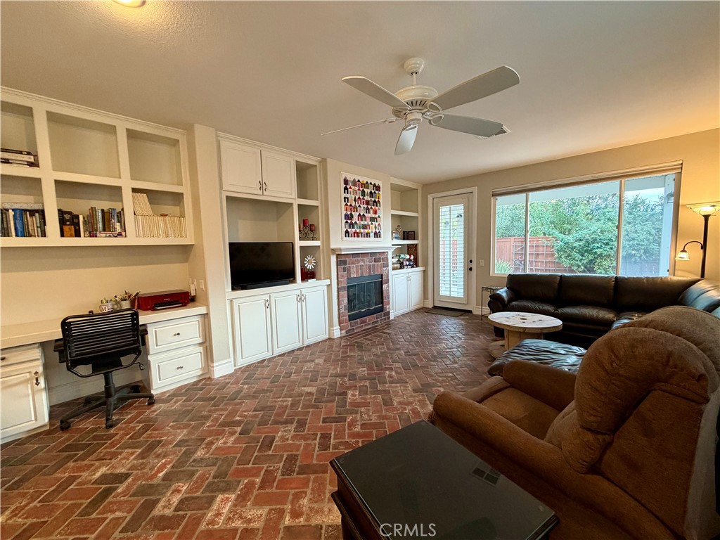 41950 Delmonte Street Temecula, CA 92591 - Photo 6 of 13