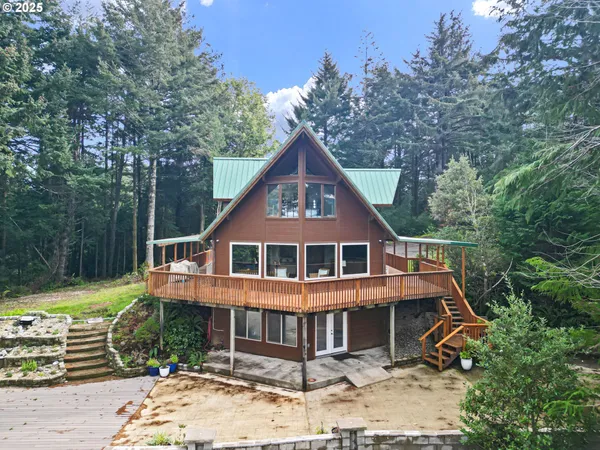 $750,000 | 4 Doug Johnson Lane, Port Orford, OR 97465