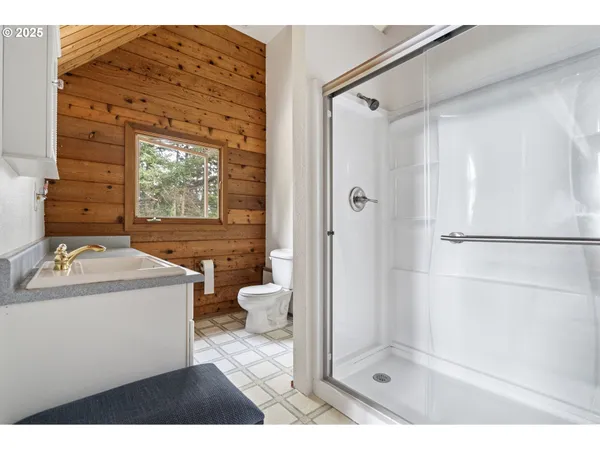 $750,000 | 4 Doug Johnson Lane, Port Orford, OR 97465