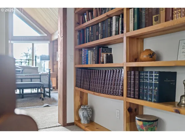 $750,000 | 4 Doug Johnson Lane, Port Orford, OR 97465