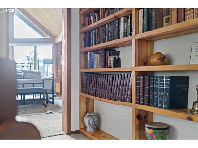 $750,000 | 4 Doug Johnson Lane, Port Orford, OR 97465