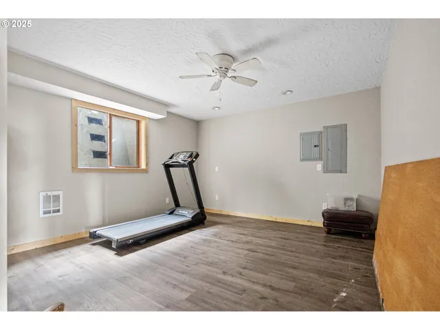 $750,000 | 4 Doug Johnson Lane, Port Orford, OR 97465