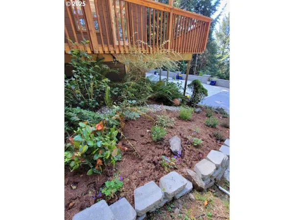 $750,000 | 4 Doug Johnson Lane, Port Orford, OR 97465