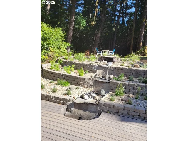 $750,000 | 4 Doug Johnson Lane, Port Orford, OR 97465