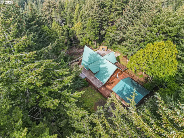 $750,000 | 4 Doug Johnson Lane, Port Orford, OR 97465