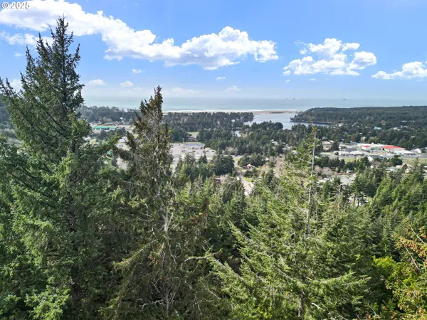 $750,000 | 4 Doug Johnson Lane, Port Orford, OR 97465