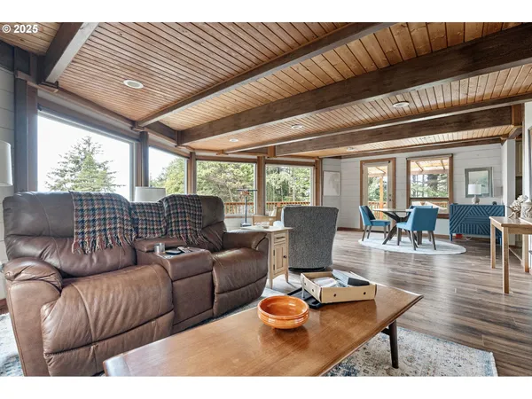 $750,000 | 4 Doug Johnson Lane, Port Orford, OR 97465