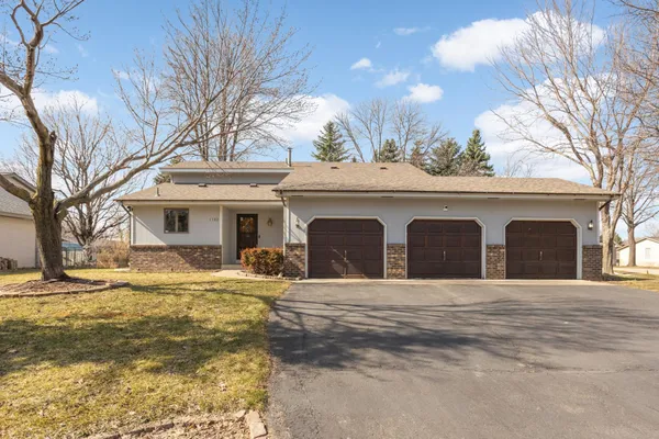 $415,000 | 1182 Limestone Drive, Shakopee, MN 55379