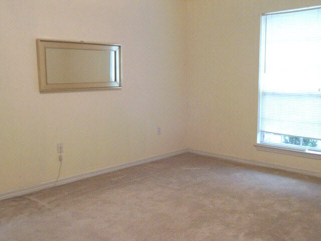 201 East Myrtle Avenue Foley, AL 36535 - Photo 15 of 21 Master Bedroom