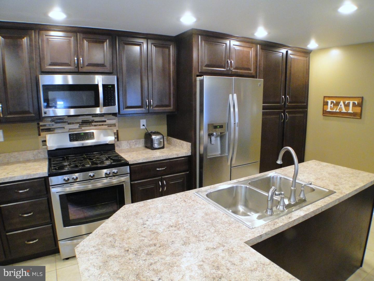 1404 Grace Road Swarthmore, PA 19081 - Photo 4 of 25 Kitchen