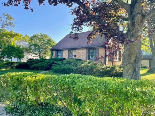 $260,000 | 2308 Coles Avenue, St. Joseph, MI 49085
