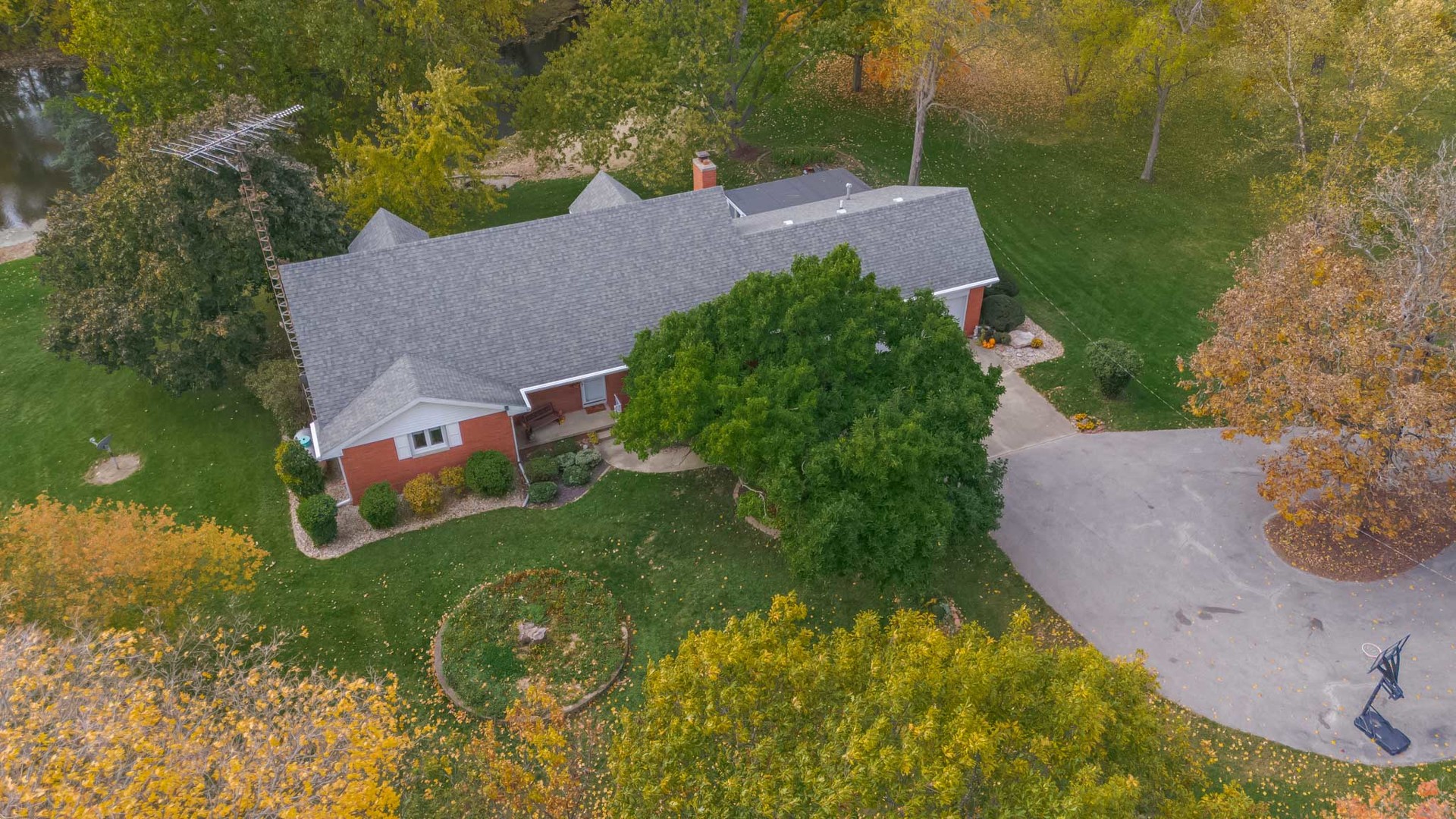 10658 East 1700 N Road Pontiac, IL 61764 - Photo 5 of 60 Gallery Image 5