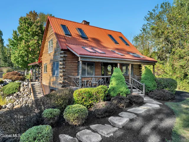 $599,000 | 10 Springbrook Road, Brunswick, NY 12180