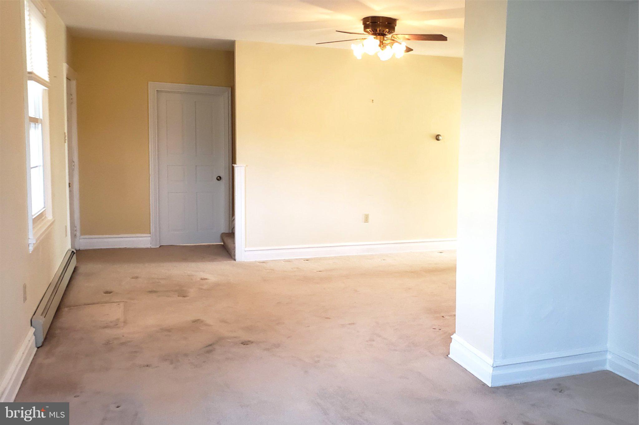 172 Street Road Oxford, PA 19363 - Photo 13 of 13 Spacious, sunlit living area awaits.