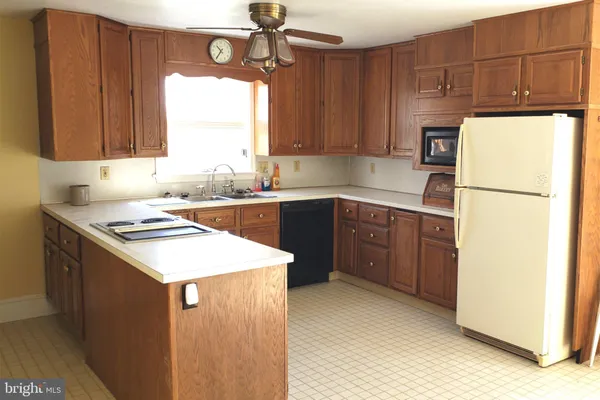 $2,600 | 172 Street Road, Oxford, PA 19363