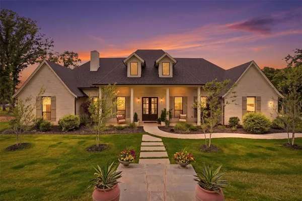 $849,000 | 151 Haydon Crk Road, Weatherford, TX 76087