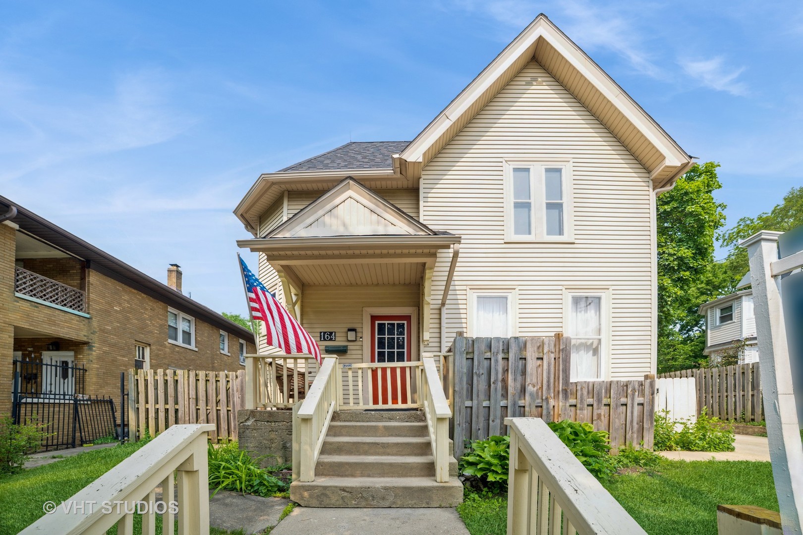 164 South Porter Street Elgin, IL 60120 - Photo 1 of 20 Gallery Image 1