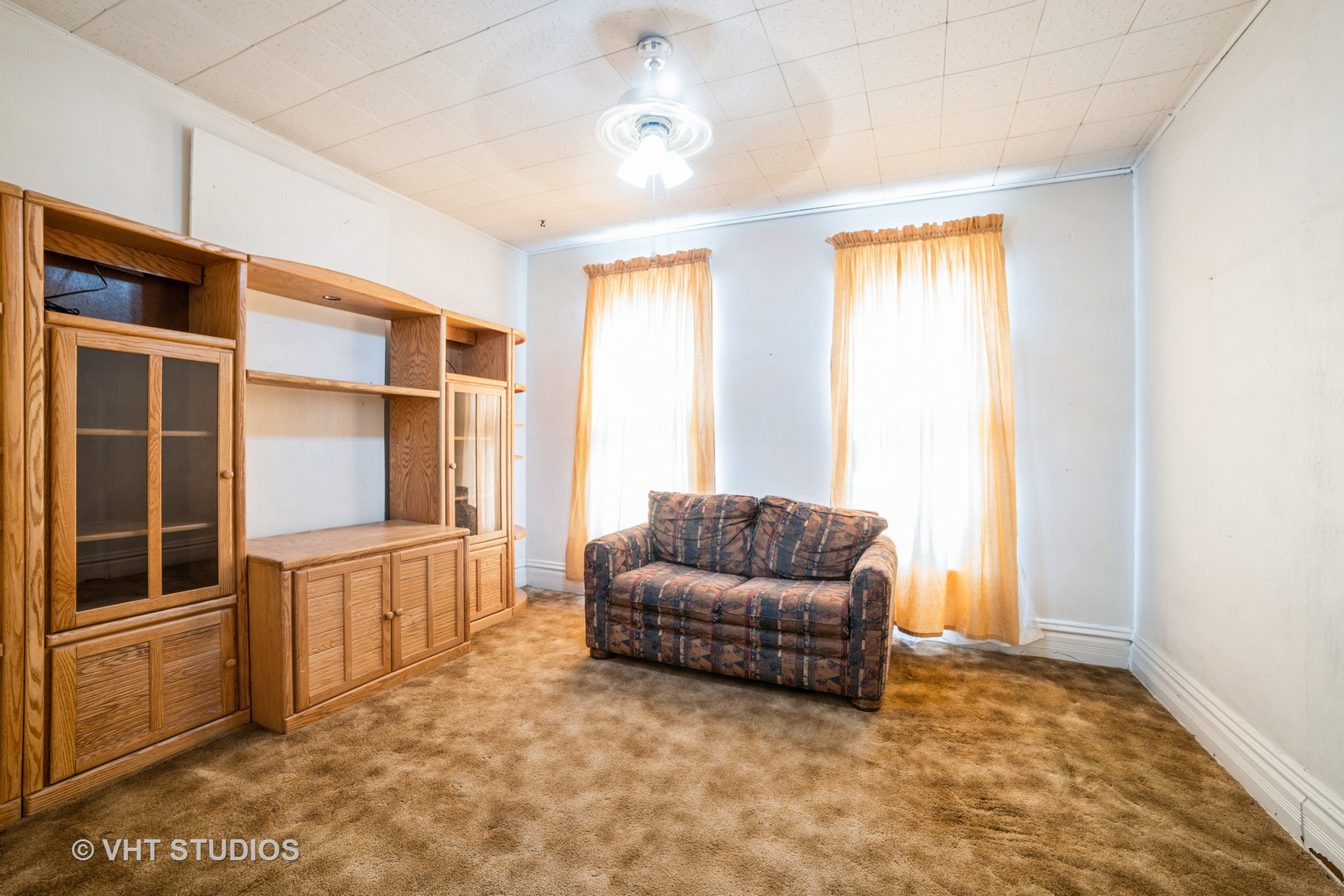 164 South Porter Street Elgin, IL 60120 - Photo 5 of 20 Gallery Image 5