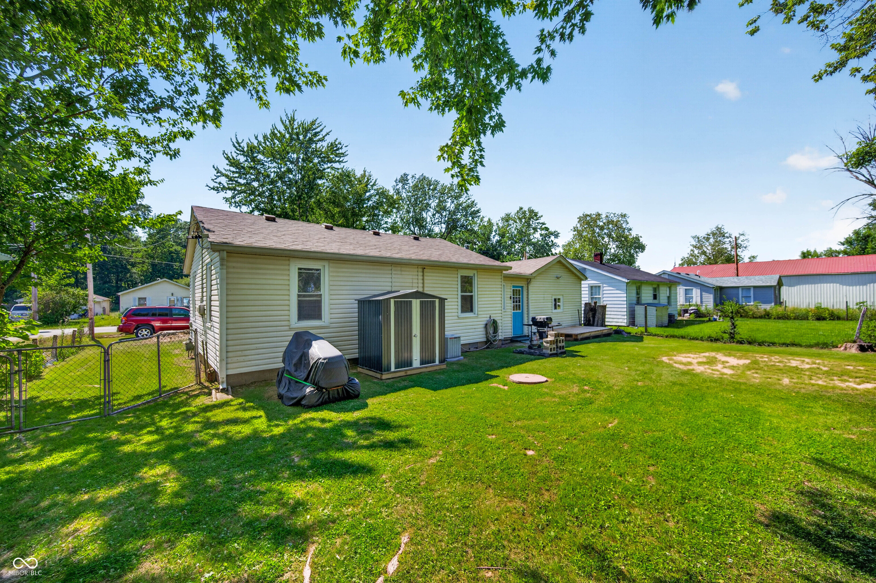 221 Della Road Columbus, IN 47203 - Photo 44 of 58