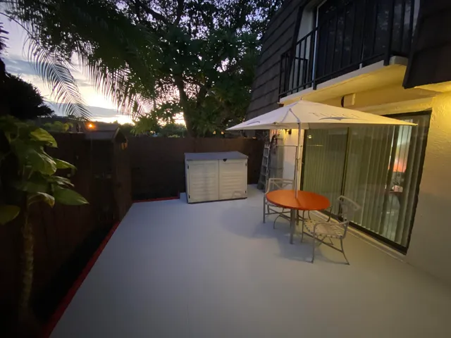 $289,750 | 1674 Forest Lakes Circle, Unit A, West Palm Beach, FL 33406