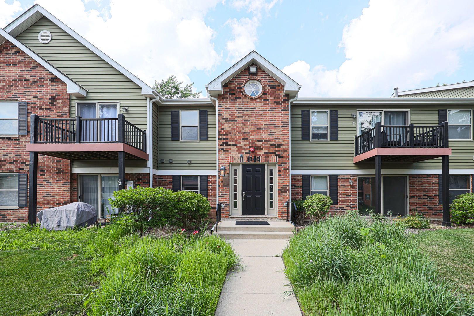 1340 McDowell Road, Unit 104 Naperville, IL 60563 - Photo 2 of 31 Gallery Image 2