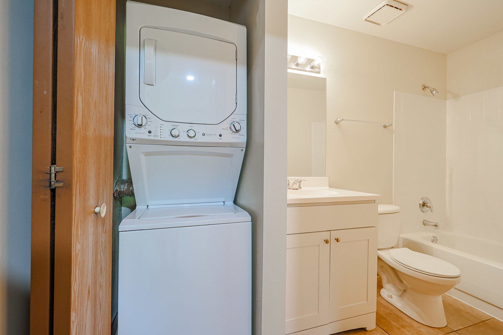 1340 McDowell Road, Unit 104 Naperville, IL 60563 - Photo 21 of 31 Gallery Image 21